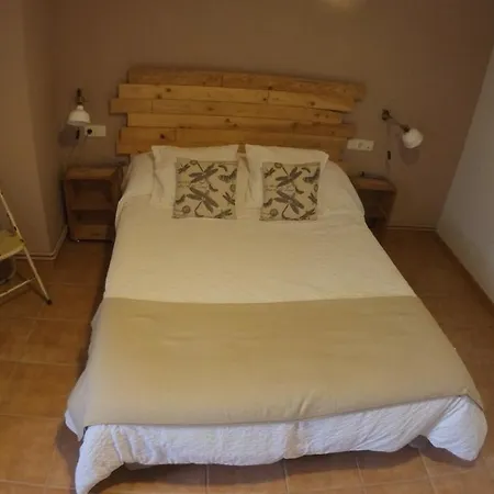Castell De Ceuro. Rural Aparthotel